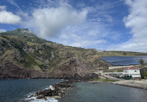 Cove Bay & Flat Point in Bay Saba